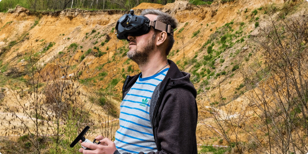 Avantages des lunettes FPV pour la course de drones