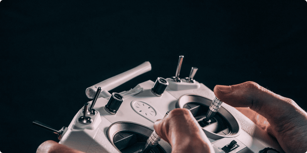 Les raisons d'utiliser des lunettes FPV pour le drone de course